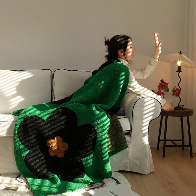 Korean Sunflower Knitted Blanket, Class A, Half-side, Velvet, Soft, Comfortable, Sofa, Office, Nap, Autumn and Winter 2