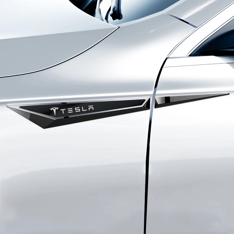 테슬라 모델 3 Y S X 로드스터 사이버트럭 P75D P85D P100D 액세서리용 합금 차체 측면 배지 데칼 펜더 엠블럼 스티커