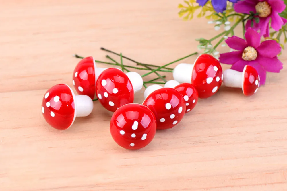 

50 Pcs Mini Red Mushroom Garden Dotted Small Potted DIY Toy House Landscape Bonsai Plant Garden Decoration Wholesale Ornament