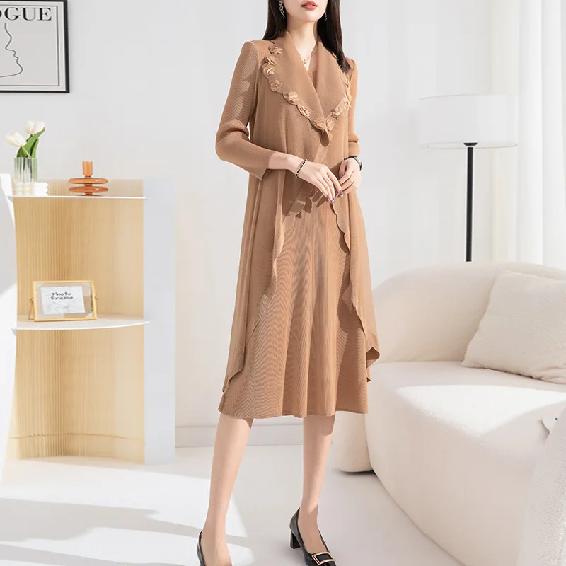 

Miyake Pleated Women's Fake Two-Piece Dress Elegant Spring and Autumn New Fashionable Large Size Stretch Suit Collar Midi Dress