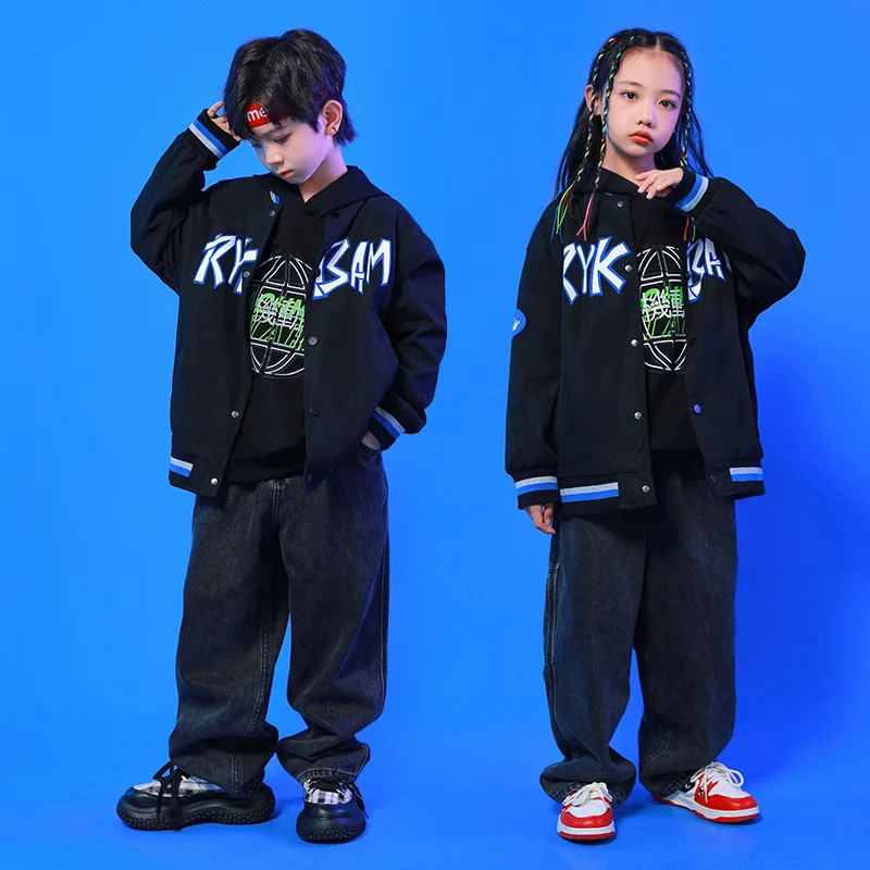 

Boy Girls Cool Jazz Street Dance Clothes Letter Print Top Jacket + Jeans 2pcs Stage Show Modern Dance Performance Costume Outfit