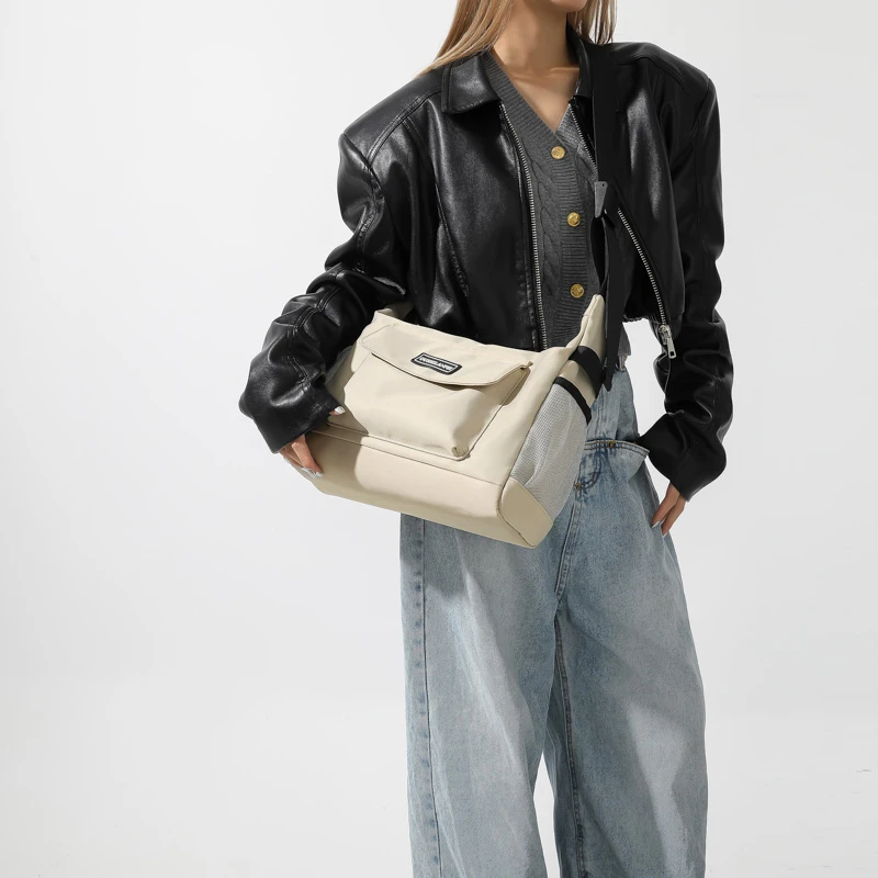 Free Shipping New Casual Style Women's Bag Fashion Versatile Shoulder Bag Large Capacity High Quality Lightweight Crossbody Bag