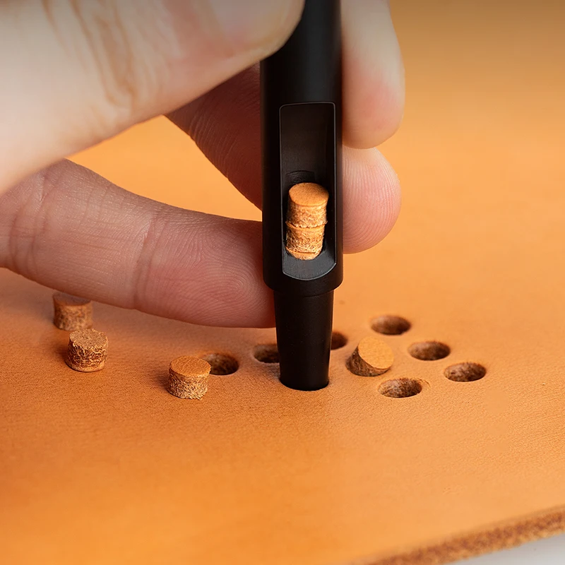 Punzen-Design mit breiten Rillen