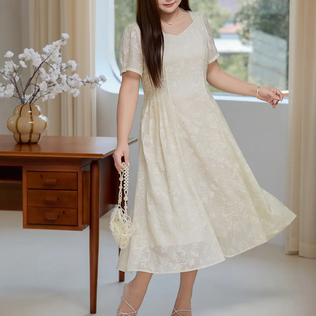 Square Collar Pleated Waist Embossed Chiffon Dress Plus Size Women Summer Premium French Commuter Puff Sleeve A-Line Dresses