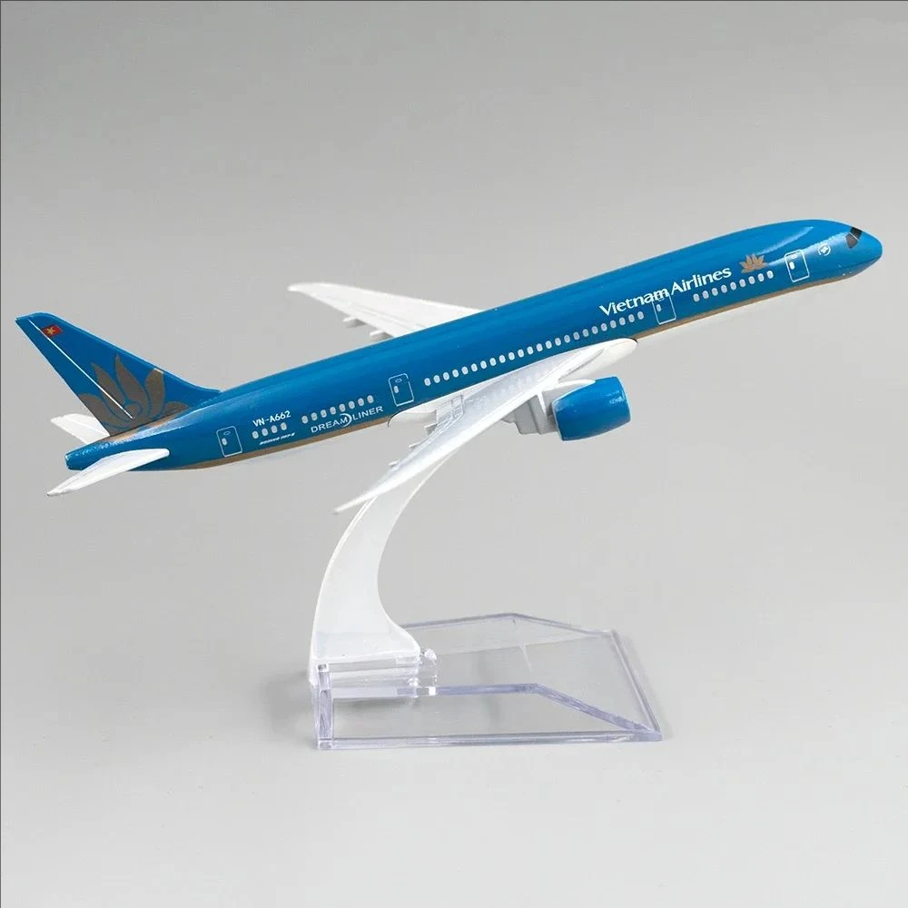 LATAM航空 航空機モデル 1/400 1/400ボーイング787 latam航空航空機モデル14センチメートル合金B787