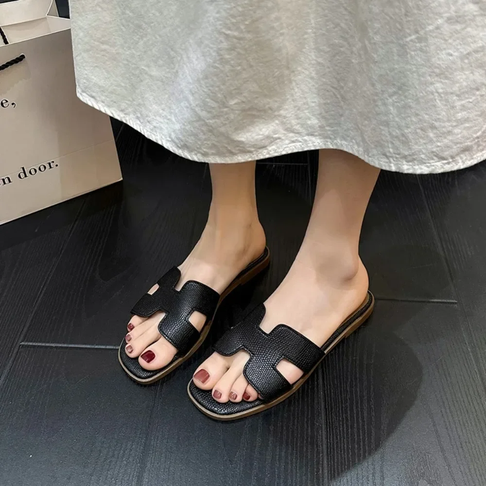 Womens Slippers Fashion Flat Solid Color Women's Flip Flops 2024 Summer New Elegant Leather Beach Dress Zapatos De Mujer Zapatos