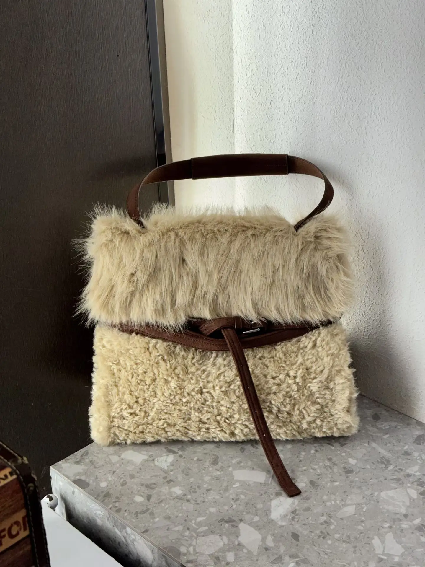 Faux Fur Tote Bag Women's Bucket Plush Luxury Design Ladies Handbags Soft Winter Crossbody Shoulder Bags Bolsa Feminina
