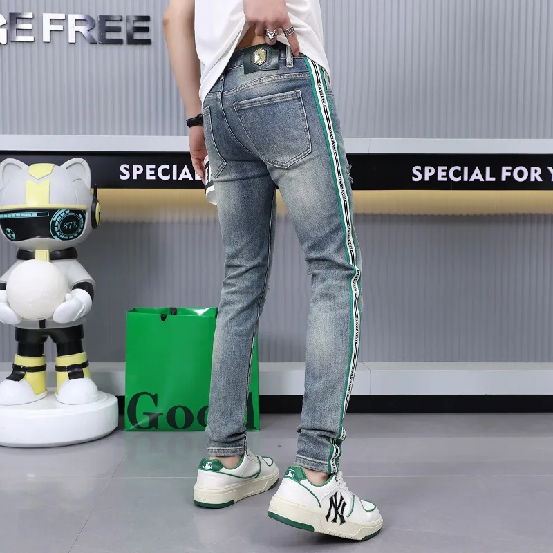 Slide image 51a045a50ada475c91bfae02d16bee2c