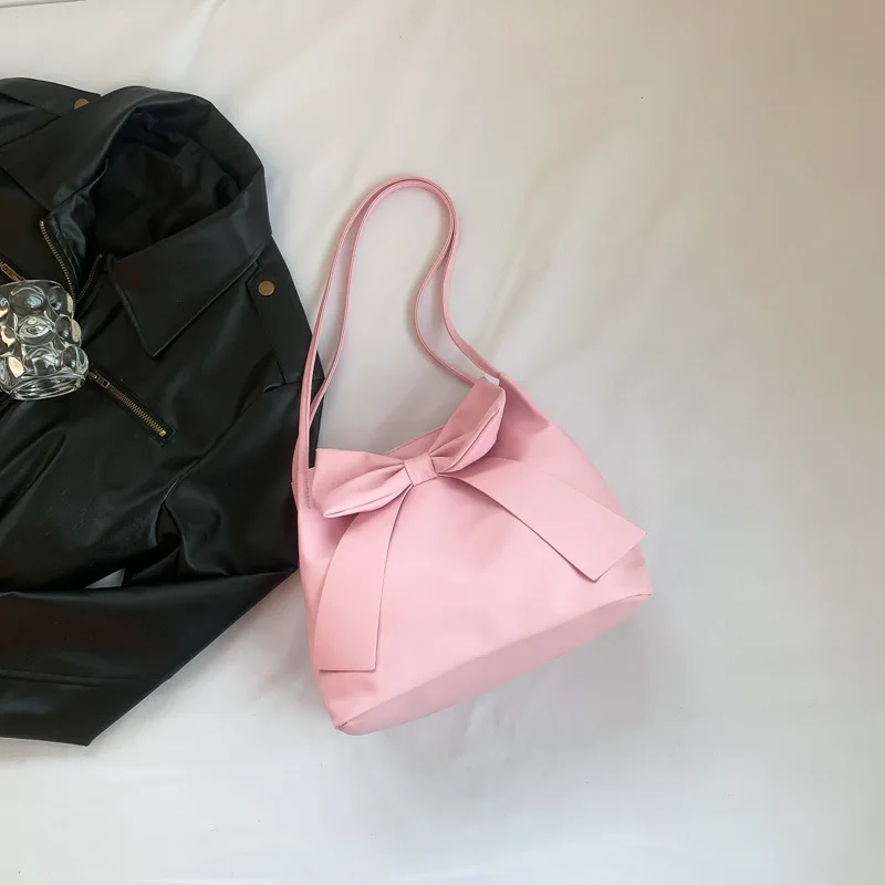 thumbnail image 1 of MBTI Bolsos elegantes para mujer, moda, lindo lazo, cuero sintético, estilo coreano, bolso de hombro, exquisito diseñador literario, nuevo bolso femenino, 1 of 5