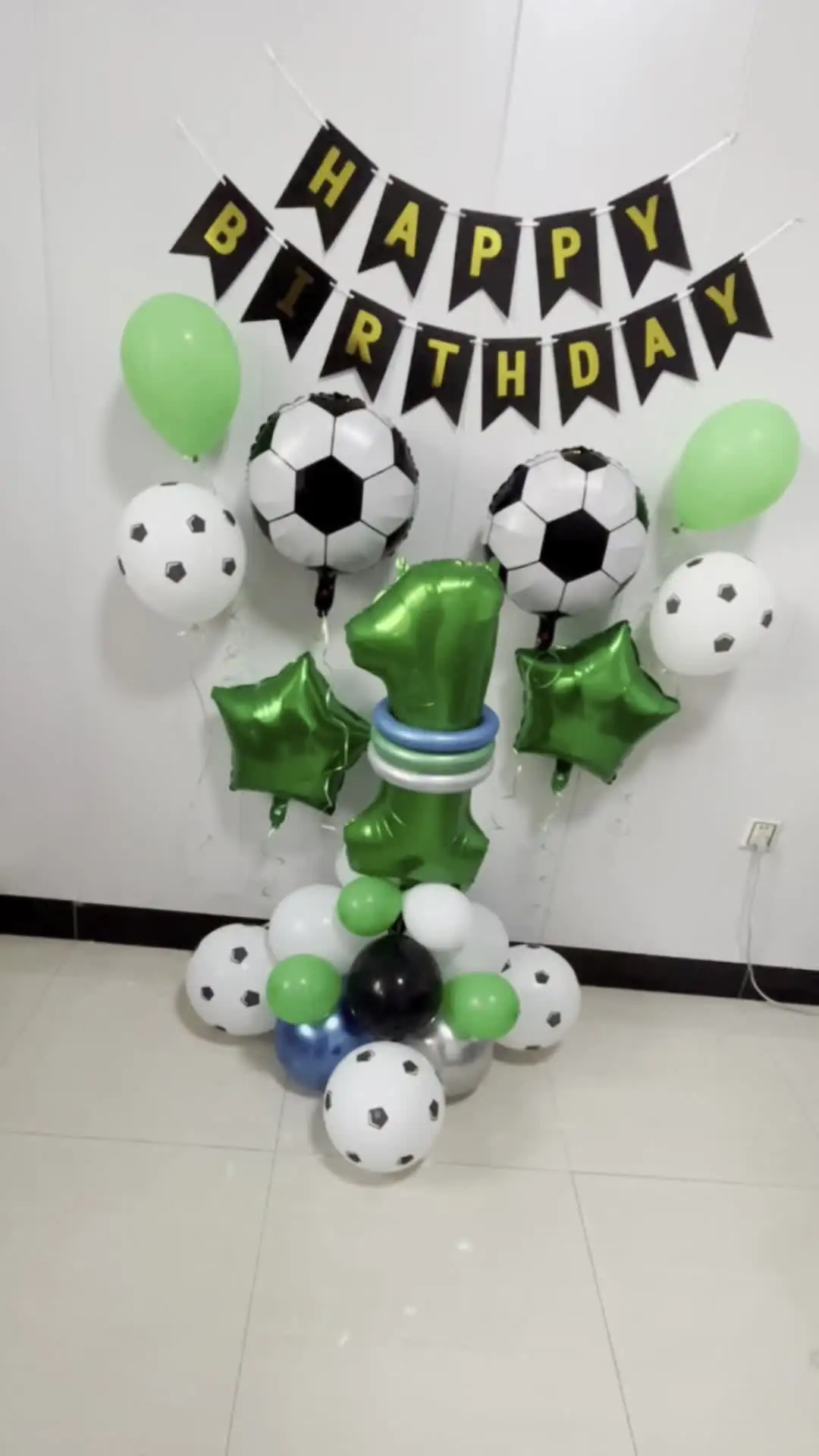 Grande palloncino in foil a forma di pallone da calcio, decorazioni per feste di compleanno a tema calcio, kit di decorazioni per palloncini a tema sportivo, adatte per uso interno ed esterno