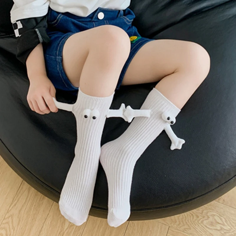 

Детские длинные носки с объемными мультяшными глазами, модные смешные магнитные носки с присоской для рук, мягкие хлопковые носки для мальчиков и девочек с удержанием рук