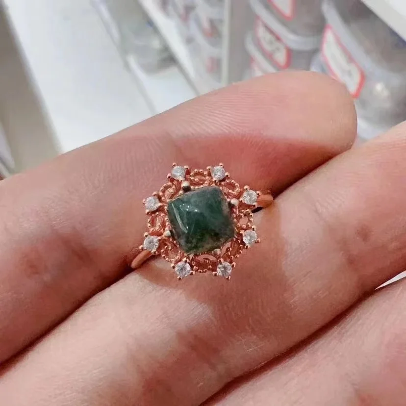 

Женское кольцо из серебра 925 пробы, 6 х6 мм