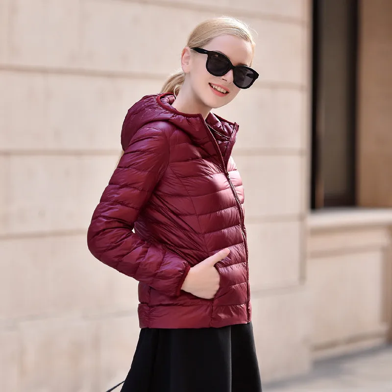 

15 Colors Women Puffer Jackets 2023 New Lightweight Packable Down Coats Fashion Hooded Winter Female Portable Down Outerwear