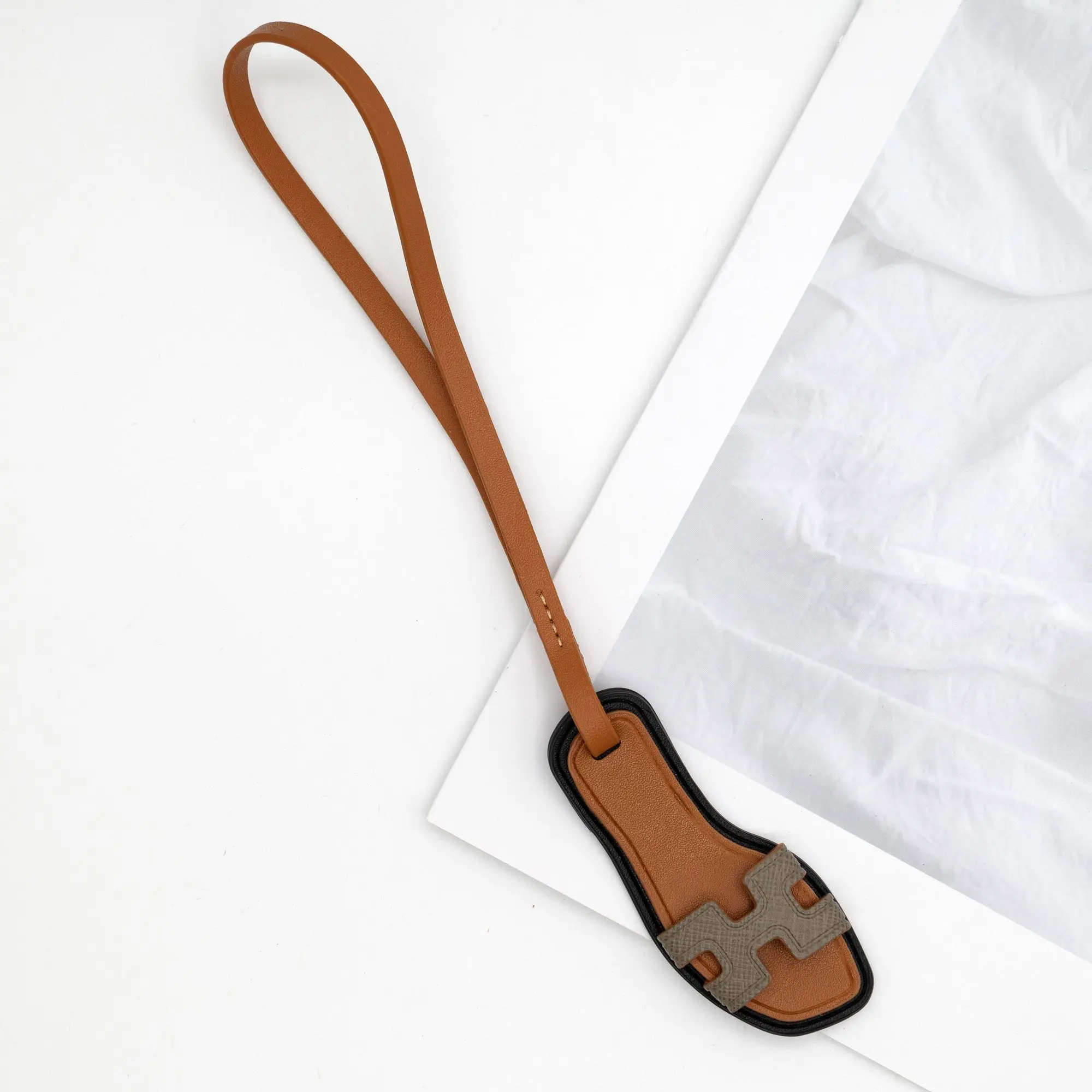 جديد الإبداعية حقيبة قلادة أحذية صغيرة بولي Leathe...