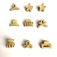 Lot de 5/10/20/30 pinces de petite taille beige assorties, accessoires mignons pour filles - Parfait pour un usage quotidien, des occasions spéciales ou des cadeaux de voyage 5