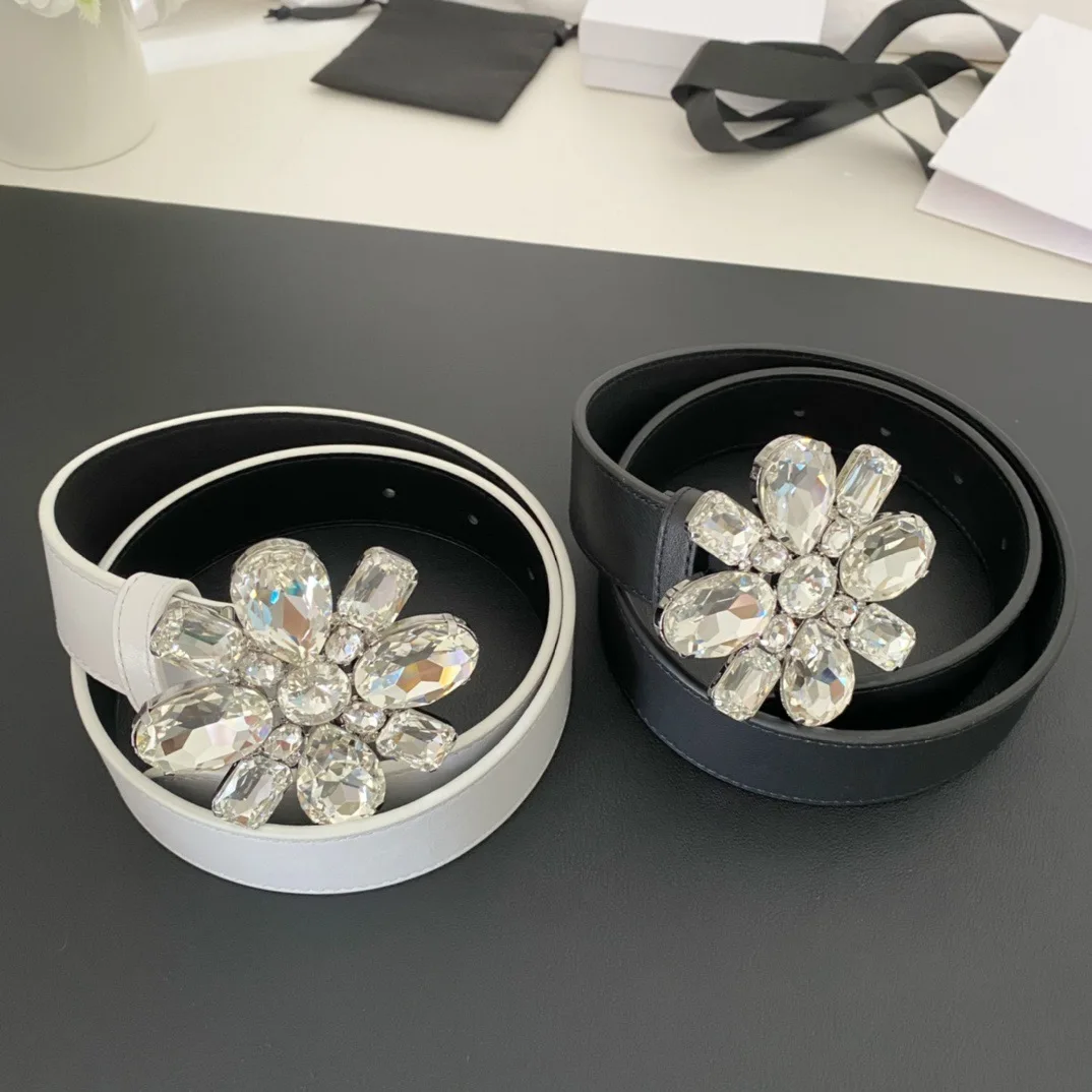 

Flower Temperament Light Luxury Queen Fashion Belt Belt Clothing Accessories