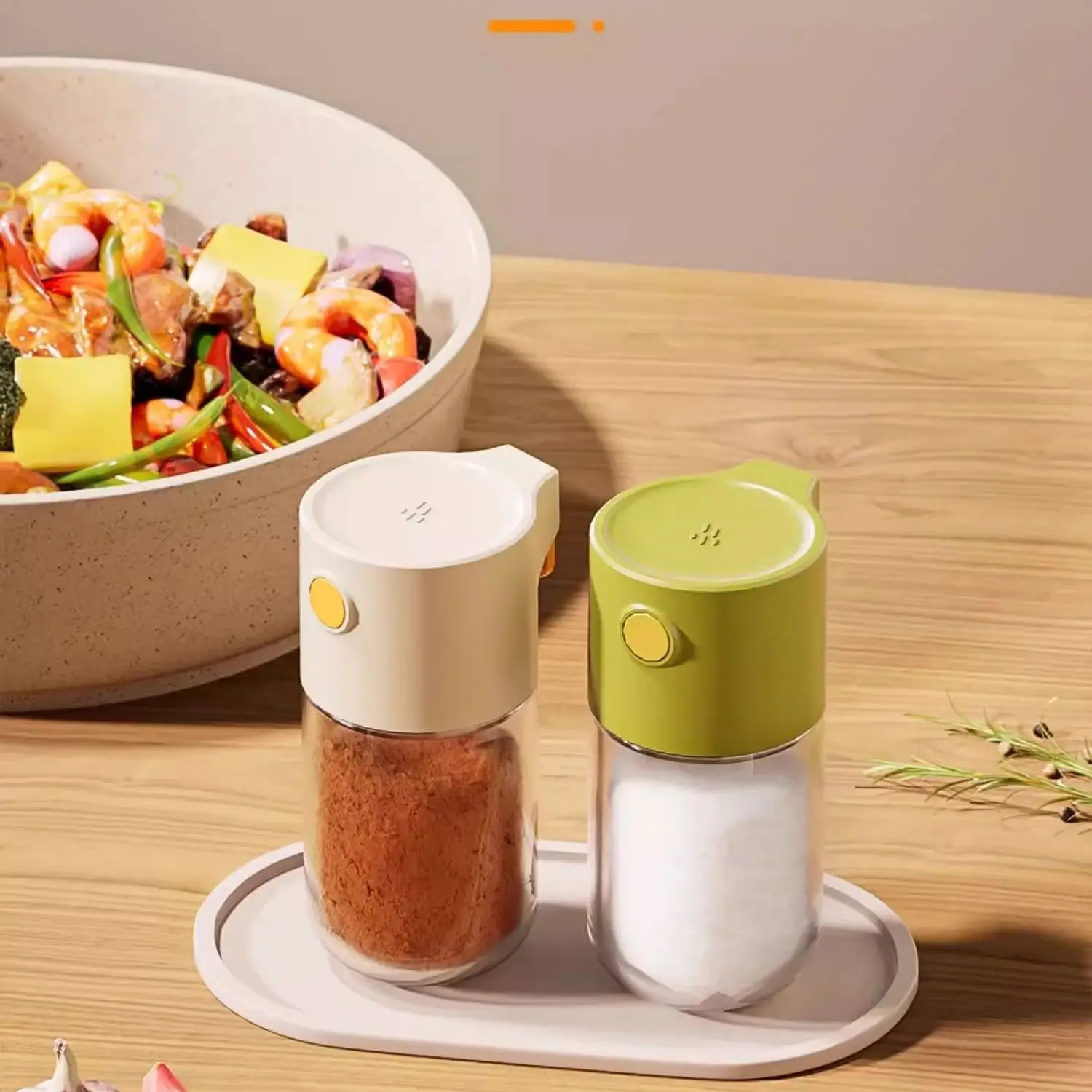 Pressure Orifice Quantitative Control Salt Bottle Seal Kitchen Seasoning Bottle Pot Sprinkle Salt