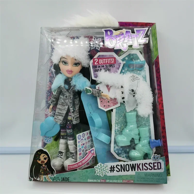 Bratzs Doll Snowkissed and Backyard Beach Bash Series Action