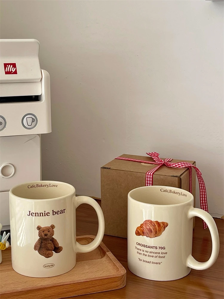 

AhunderJiaz Cream Vintage Bear Bullhorn Bag Mug Coffee Ceramic Cups Breakfast Couple Cup Household Drinking Set