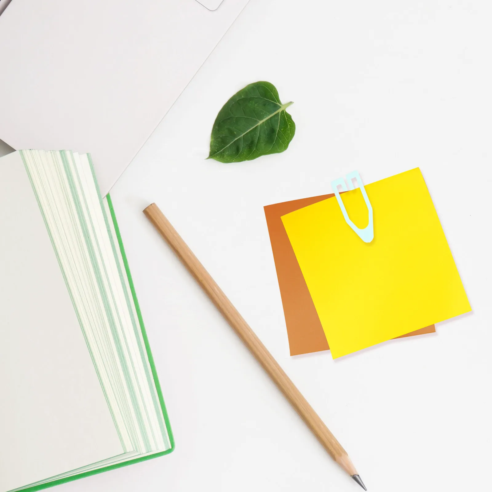 60Pcs 사랑스러운 창조적 인 모양의 장식 종이 클립 사무실 학교 DIY Scrapbooking 달력에 대 한 작은 플라스틱 문서 클립