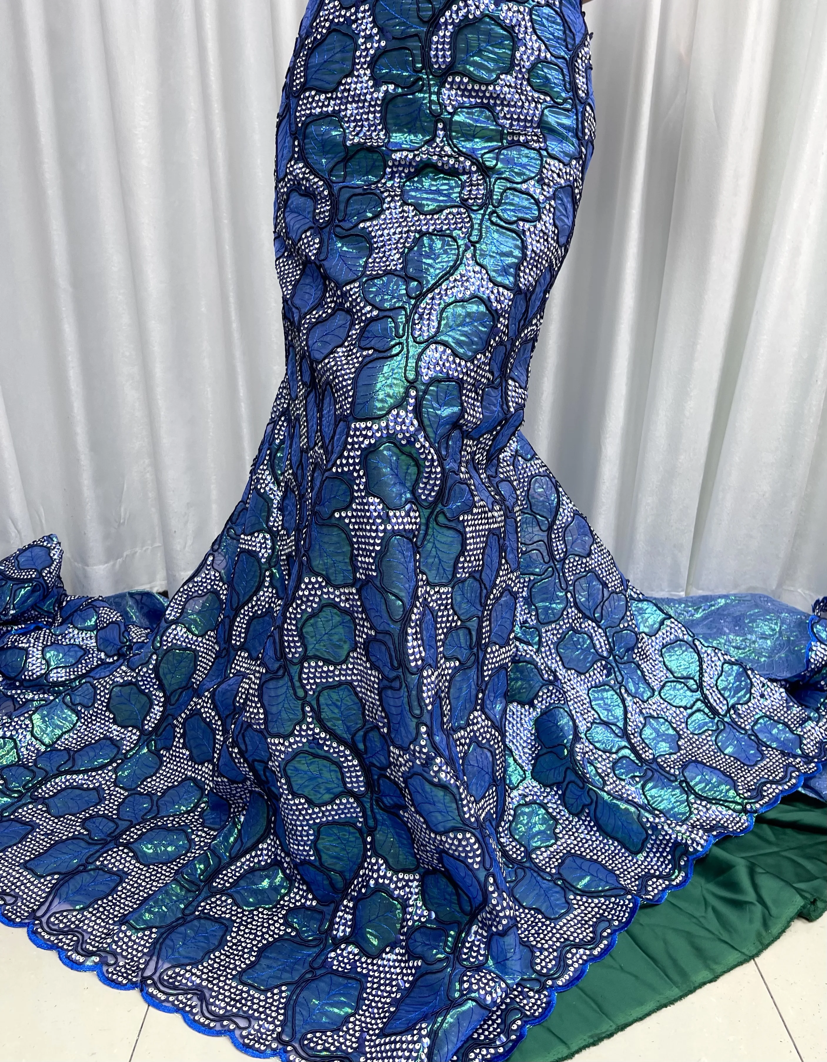

Latest African Lace Fabric 2023 High Quality Brocade Jacquard Lace Fabric French Nigerian Lace Fabric For Wedding Asoebi Party