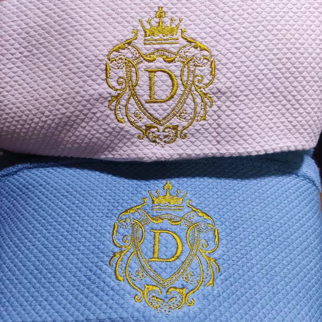 10 Colors Customized Towel Embroidery Pesonalized Towels Crown with Name Spa Beauty Salon Logo Black Purple Pink White Towel 3