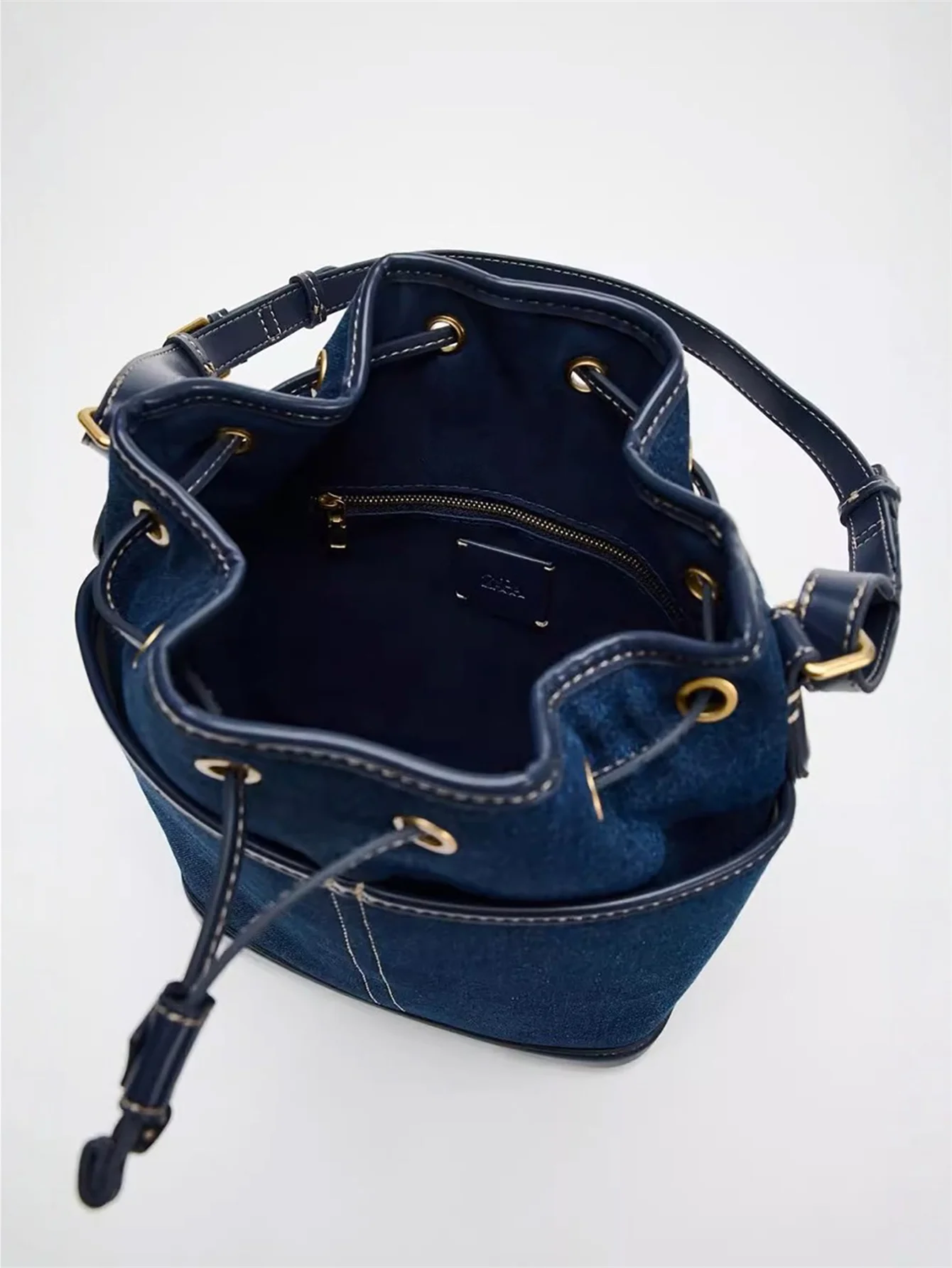 2024 Autumn/Winter new denim hand bill shoulder bag Fashion canvas bucket bag 4