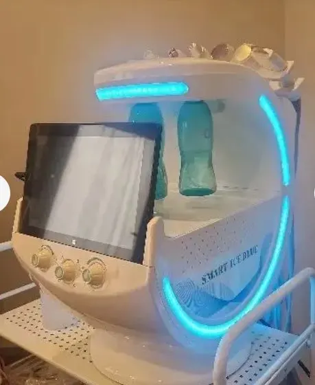 Newest 7 in1 Smart Ice Blue Hydro Dermabrasion Skin Management System Multifunction Facial Beauty Machine For Deep Cleaning Skin photo review