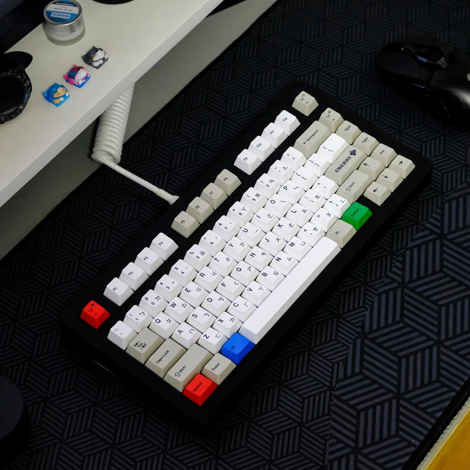 Gmk-tecla Tuya Clássica Conjunto Gmk Retro Cinzento Branco Pbt Capa de Tintura Perfil Tecla para Alice Cereja - Imagem 3