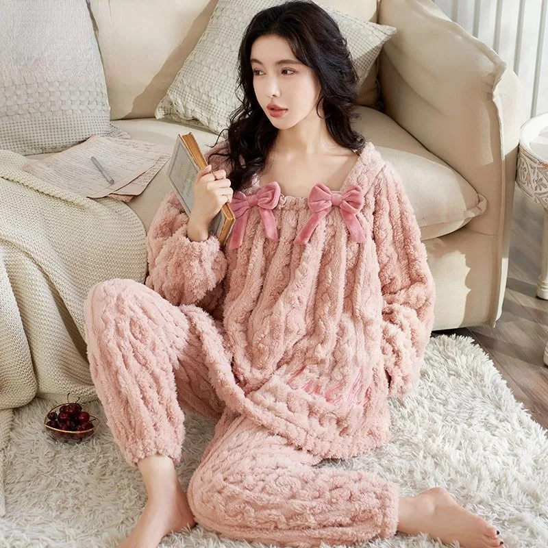 Famale Sleepwear Coral Velvet Pajamas Women Autumn Winter Thick Loungewear Cute Flannel Insulation Large Size Home Clothing Set
