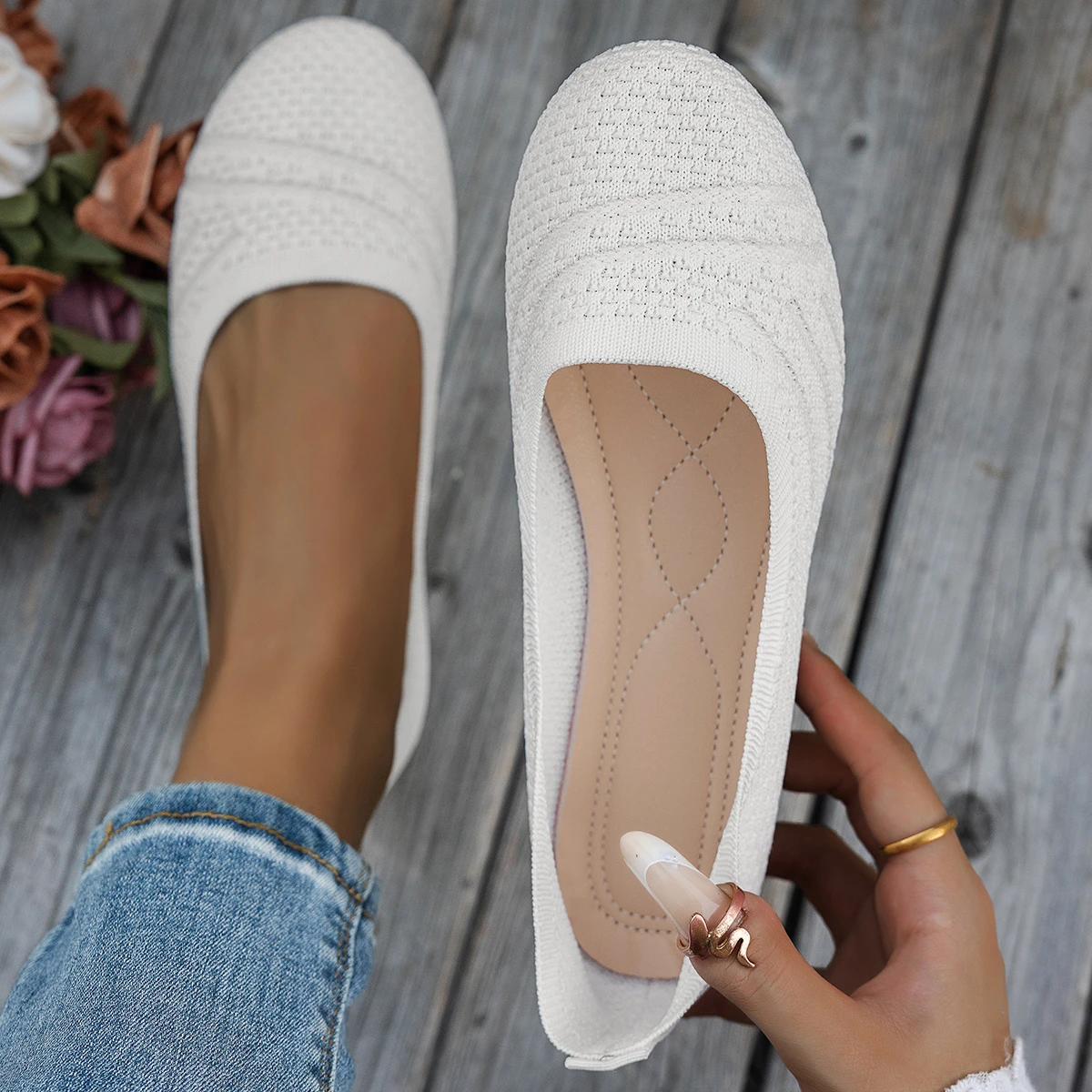Women Round Toe Flat Shoes Solid Color Knitted Slip on Shoes Casual Breathable Ballet Flats Women Flat Shoes Loafers Women