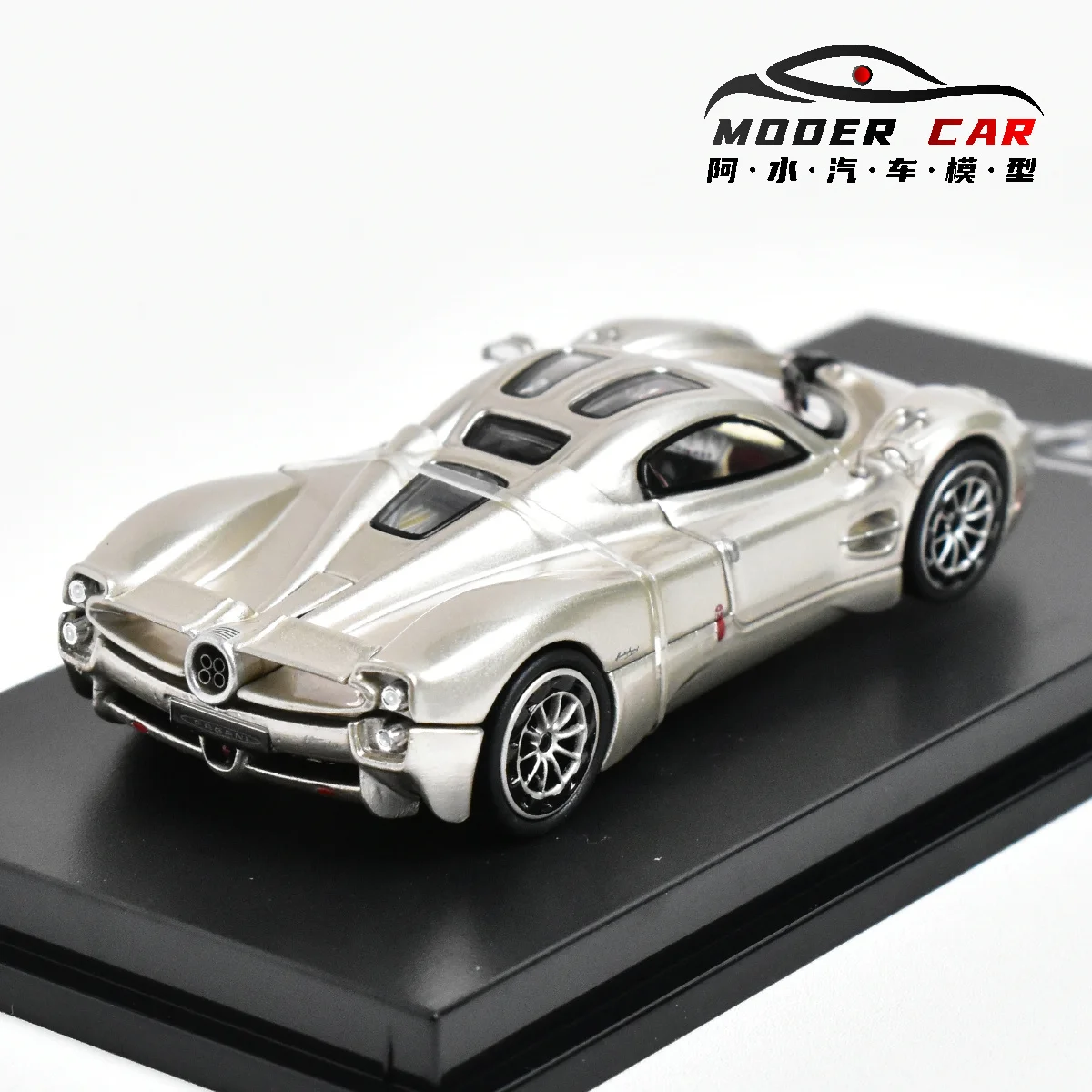 CM Model 1:64 Pagani Utopia Diecast Model Car 2