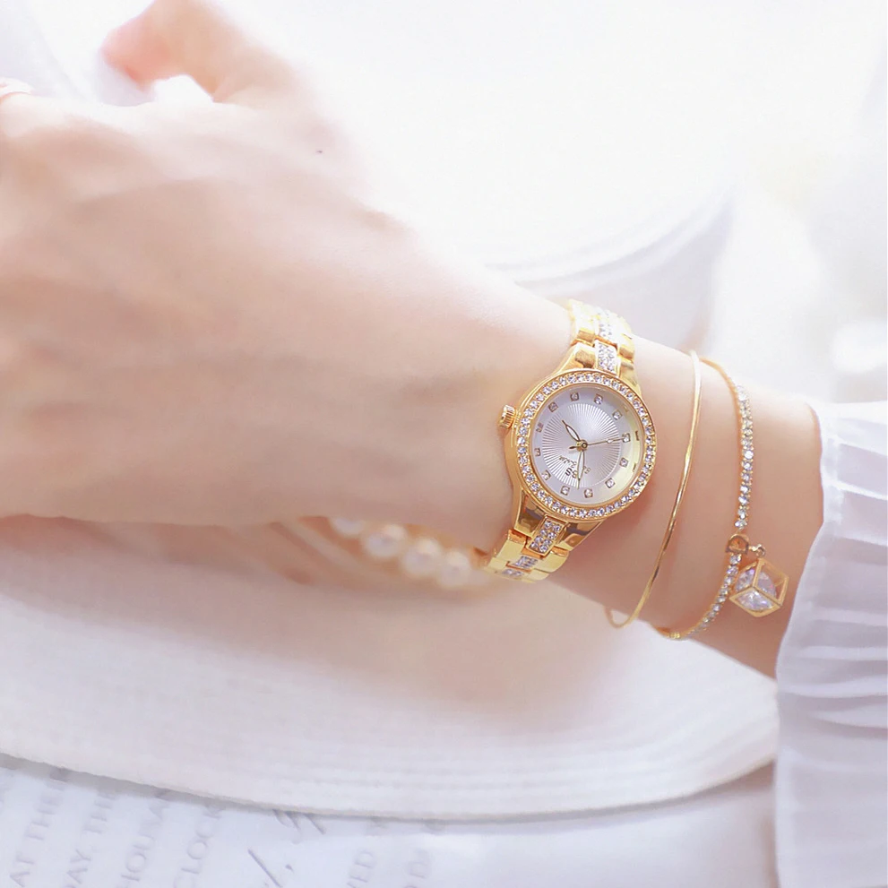 2023 New Women Watches Small Size Silver Quartz Clock Luxury Fashion Ladies Gold Bracelet Quartz Wristwatches Stainless Steel