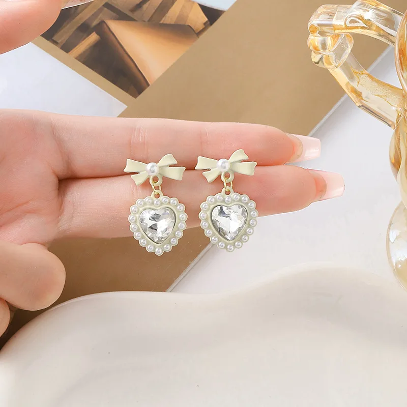 Bowknot Inlaid Imitation Pearl Heart-shaped Pendant Earrings for Women Girls Desgin Simple and Sweet Jewelry Party Gifts