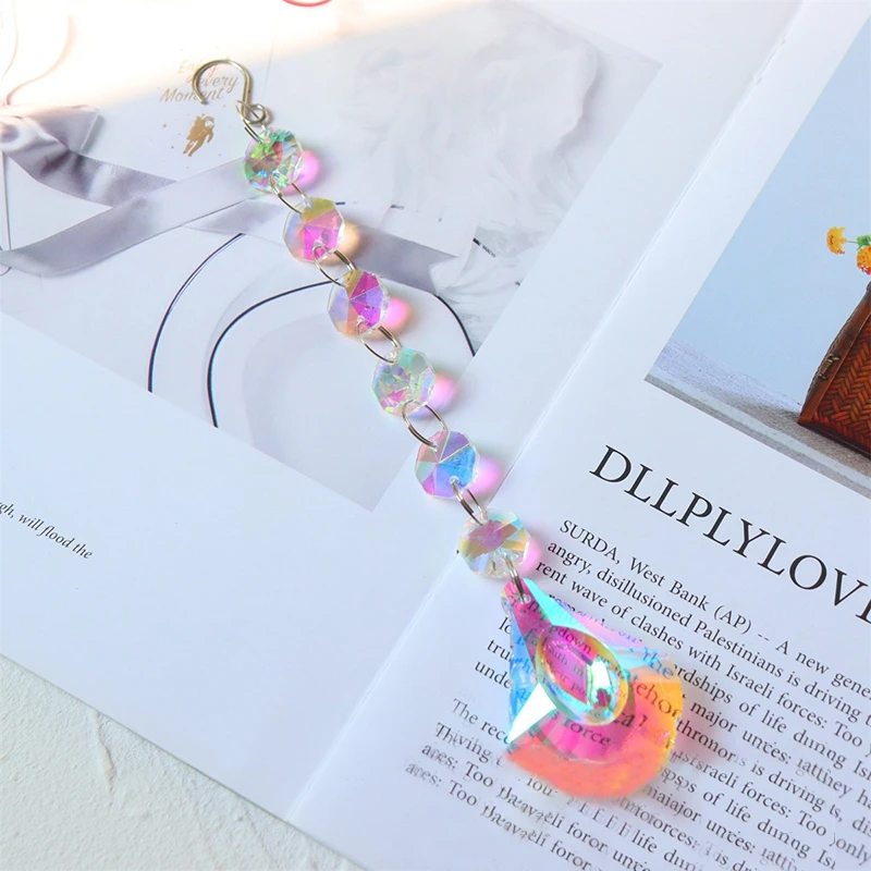 Suncatcher Hanging Crystal Light Catcher Chain Pendants Wind Chimes Rainbow Prism Light Catching Jewelry Garden Home Decor