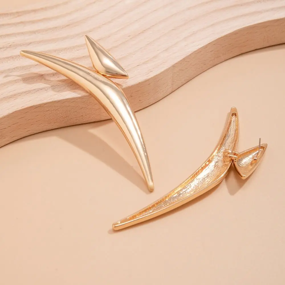 Trend Triangle Bend Pointed Earrings Minimalist Geometric Stud Earrings Exaggerated Drop Earrings Women Girls