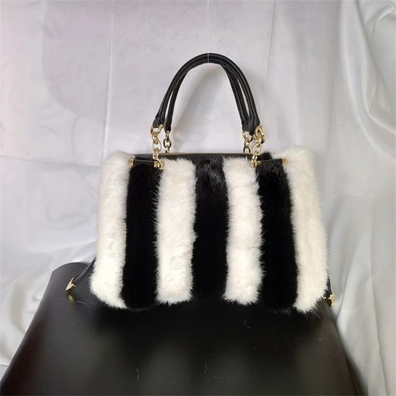 Winter Fashion Real Fur Handbag Luxury Mink Fur Ladies Shoulder Bag Designer Ladies Large Capacity Delicate Crossbody Bag