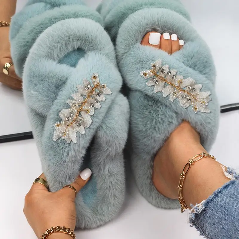 Plush Women Winter Home Slippers Indoor Bedroom Flat Shoes Crystal Rhinestone Shoes Soft Warm Slides Fur Sandals