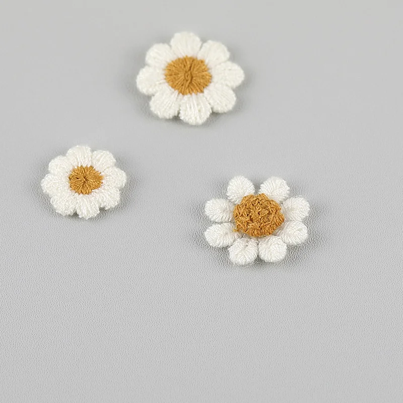 10 Pcs Rice White Three-dimensional Double-layer Daisy Small Embroidered Fabric With Earrings Materials Clothing Accessories