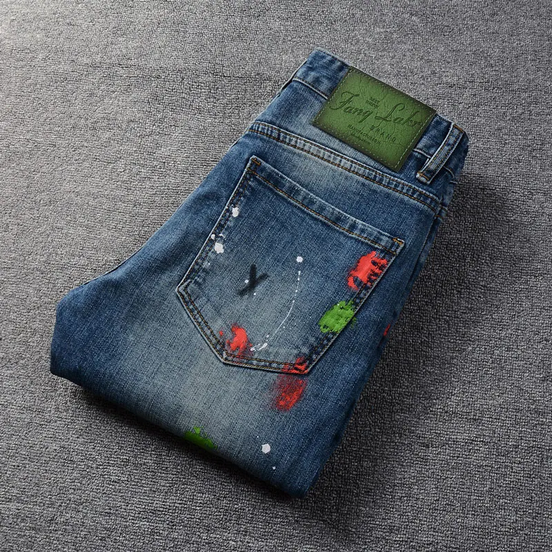 Рисунок 2 - Джинсы мужские рваные эластичные в стиле ретро
