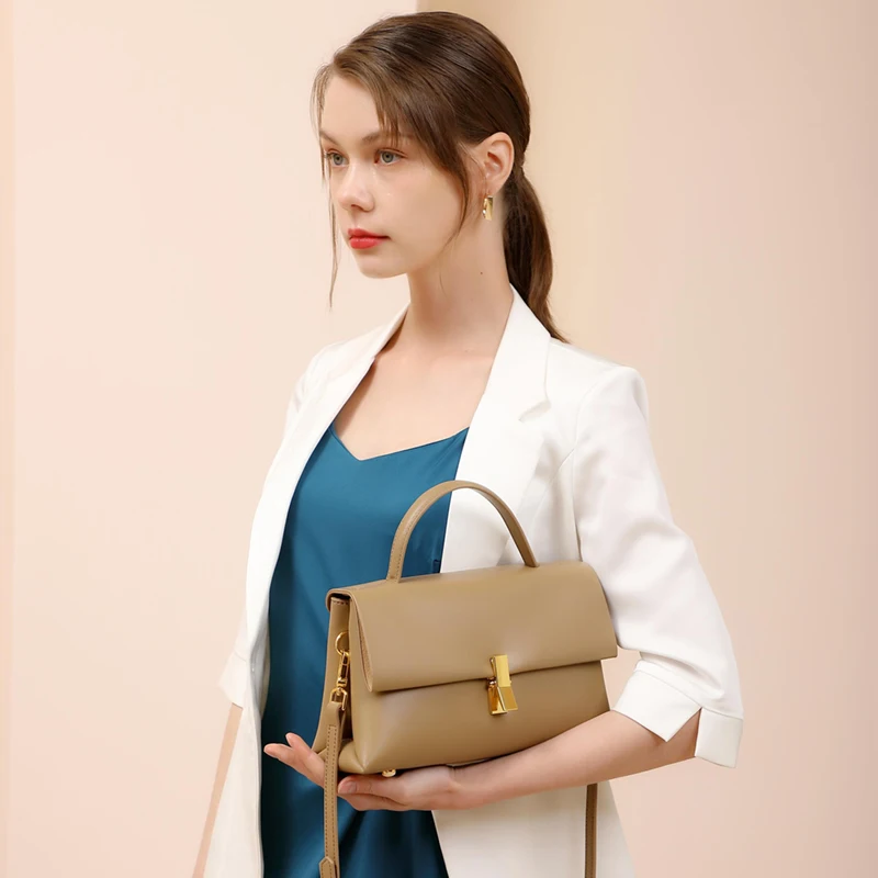 

Free Shipping New Arrival Cowhide Leather Women's Shoulder Messenger Bag Fashion Wrist Bag Handbag Luxury Designer 2022