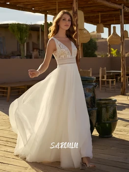 Abito da sposa Boho in pizzo personalizzato con scollo a V senza maniche Bohemian Beach Abiti da sposa lunghi con chiusura a cerniera Abito da sposa