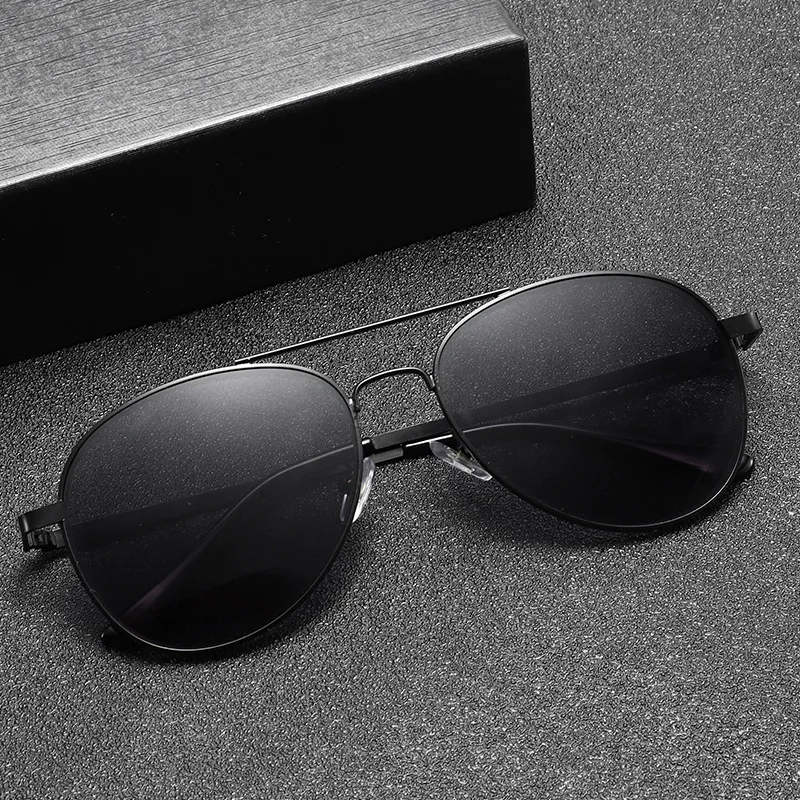 Aviator Myopia Sunglasses with Large Frames - UV-Resistant Eye Protection for Driving, Riding, Beach, and Travel