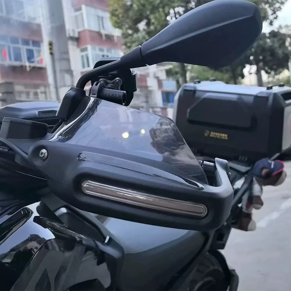 Chi tiết BMW R 1300 GS 2024: nhẹ và mạnh hơn, đầu đèn thiết kế mới