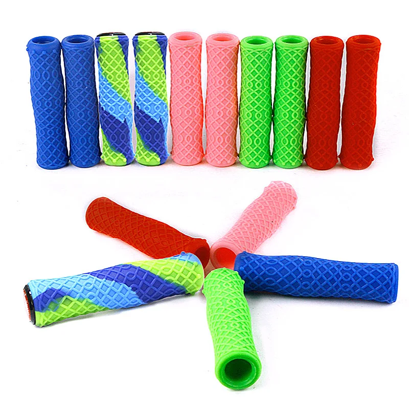 

G303 Mountain Bike Grip Ultra-light, Shock-absorbing Dirt-resistant Non-slip Silicone Grip Color Camouflage Handle