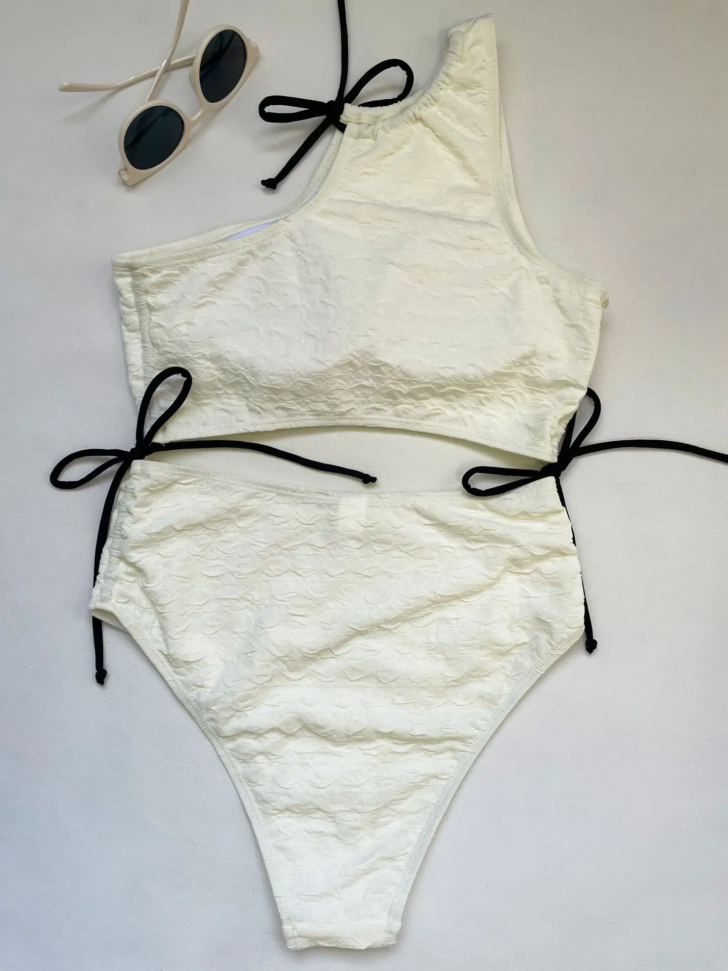 Рисунок 5 - Специальный тканевый купальник