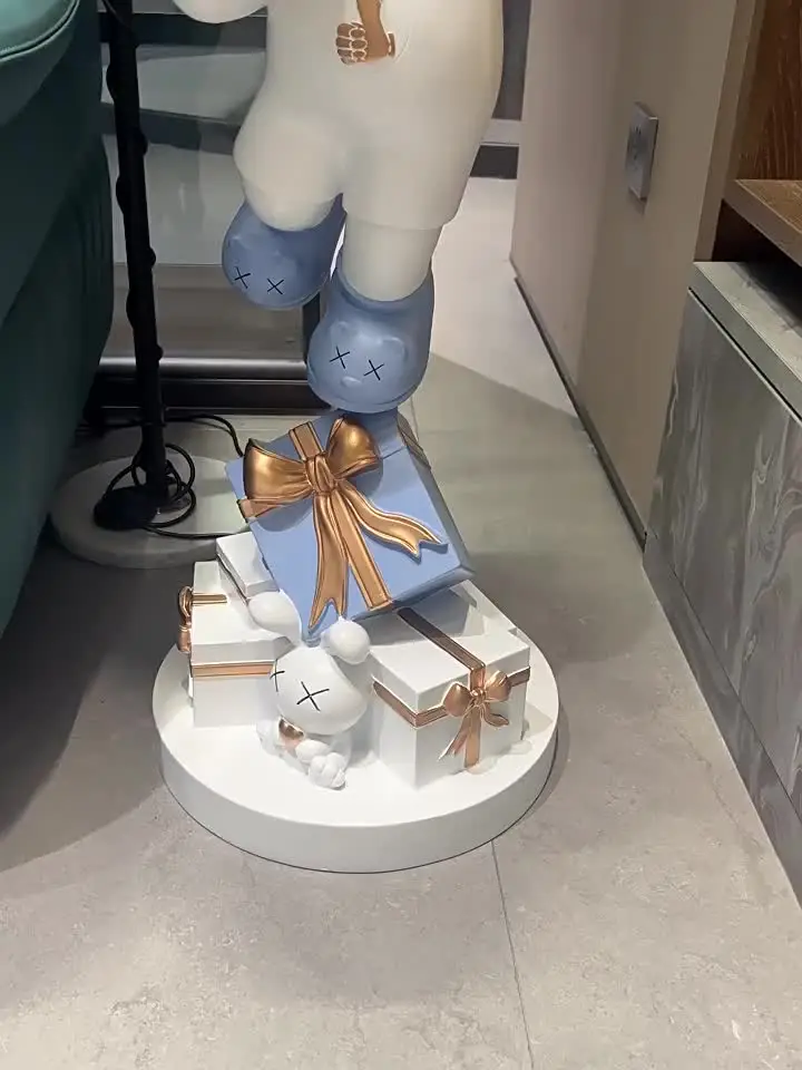 Статуя медведя из смолы 153 см