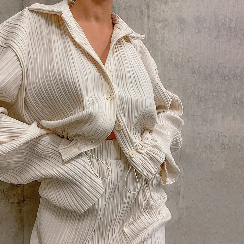 New Casual Loose Suit Women's Autumn and Winter Style Jacket Long-sleeved Lapel with Fashionable Casual Pleated Skirt Suit