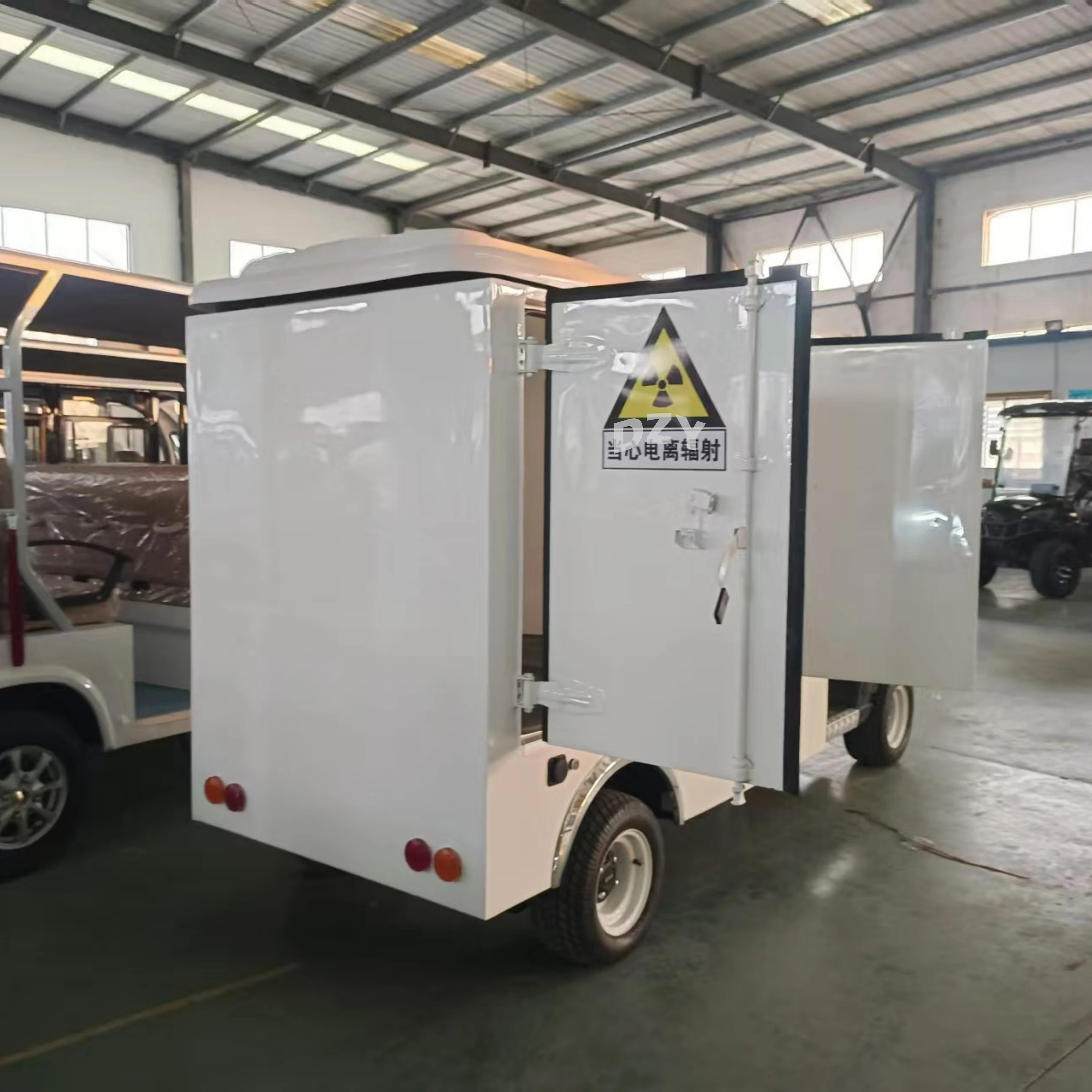 New 2-Seater Electric Golf Cart with Battery Power EEC Certified for Golf Course and Hotel Use Compatible with Club Car