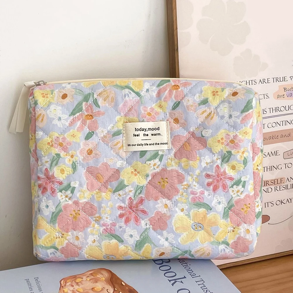 Toiletry Bag 3 Pcs Quilted Oil Painted Flower Toiletry Organizer Bag for Women Portable Large Cosmetic Pouch Travel Bag